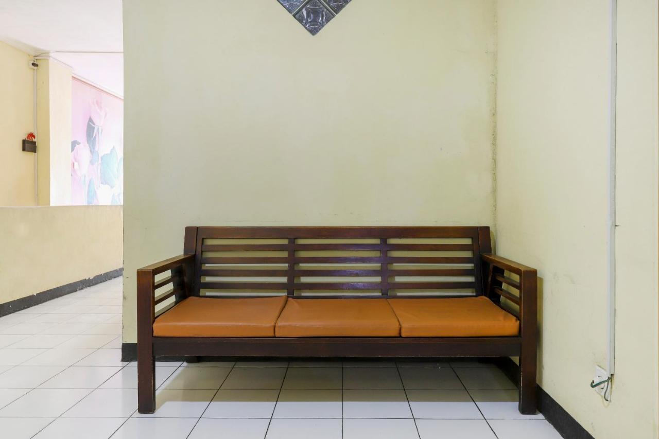 Good Sleep Balikpapan Mitra Reddoorz Hotel Exterior photo