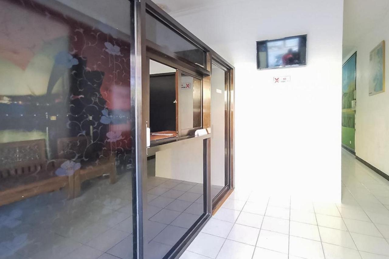 Good Sleep Balikpapan Mitra Reddoorz Hotel Exterior photo